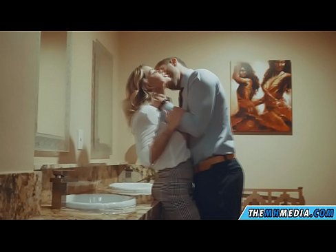 ❤️ Amikor egy bögyös szőke elcsábít egy nyilvános WC-ben ❌ Minőségi szex at hu.pornovore.ru ❌❤